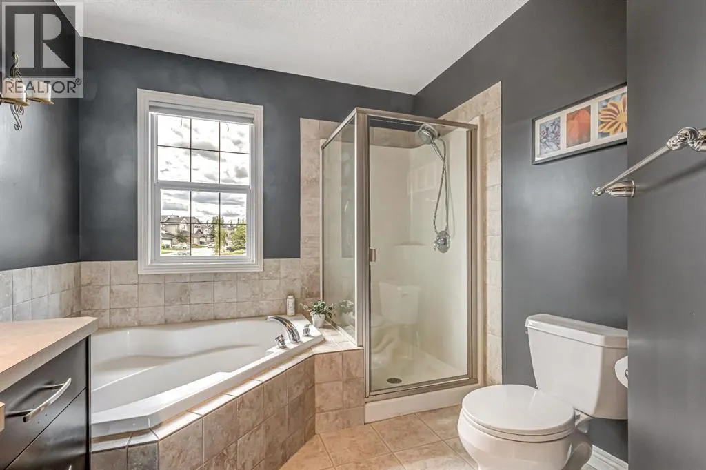 284 Kincora Heights NW