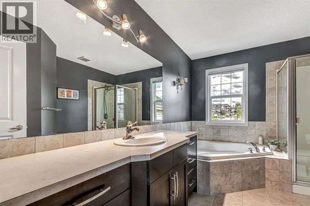 284 Kincora Heights NW