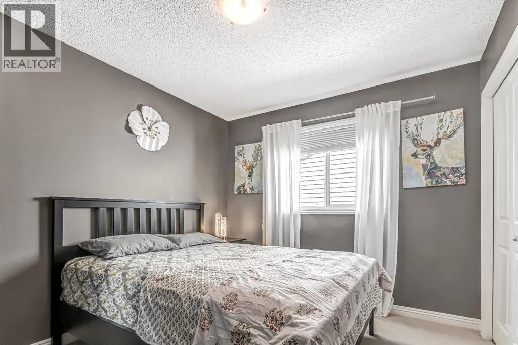 284 Kincora Heights NW