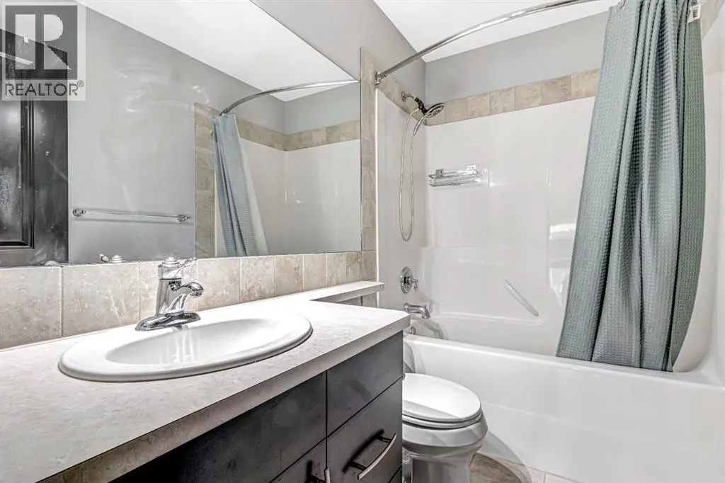 284 Kincora Heights NW
