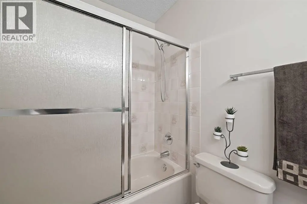 22 Sandarac Circle NW