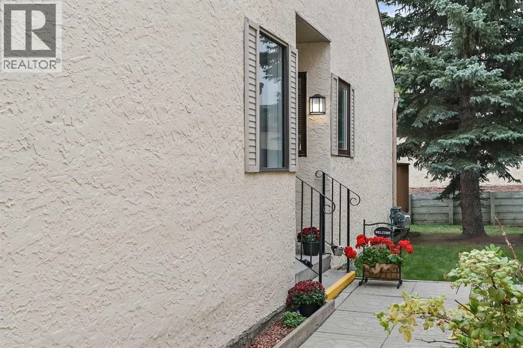 22 Sandarac Circle NW