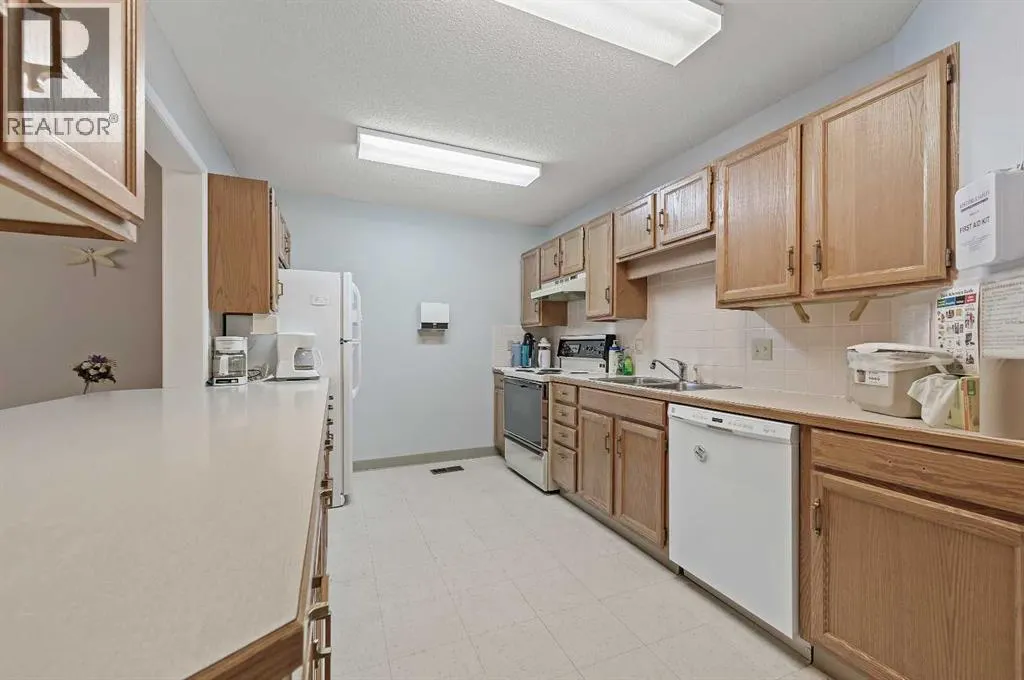 22 Sandarac Circle NW