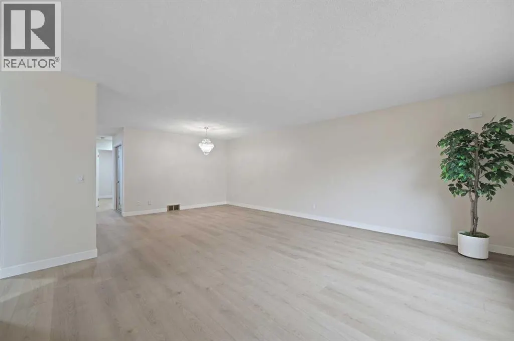 22 Sandarac Circle NW
