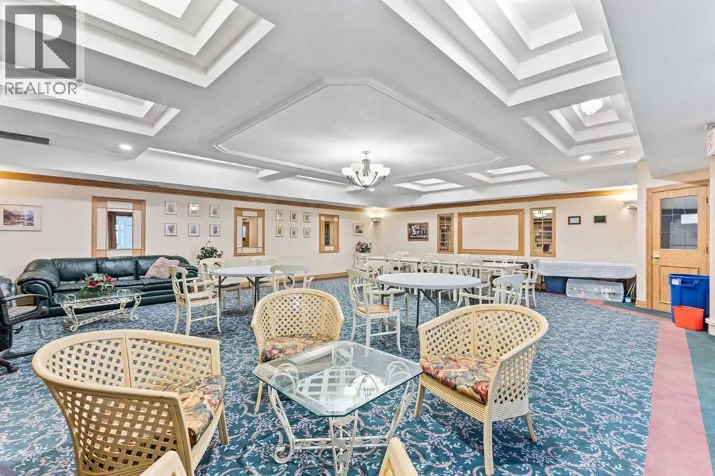321, 200 Lincoln Way SW