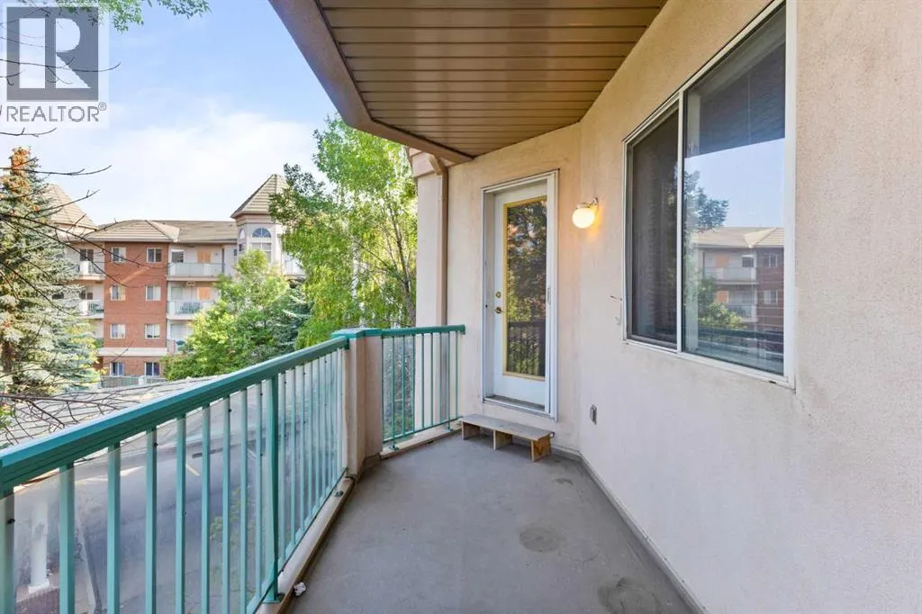 321, 200 Lincoln Way SW