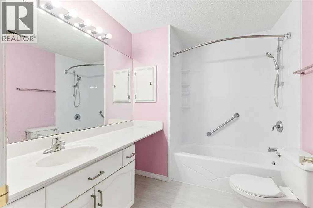 321, 200 Lincoln Way SW
