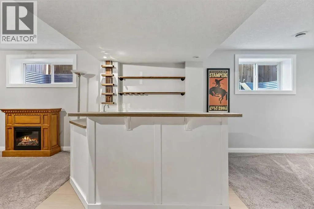 2530 Ravenswood View SE