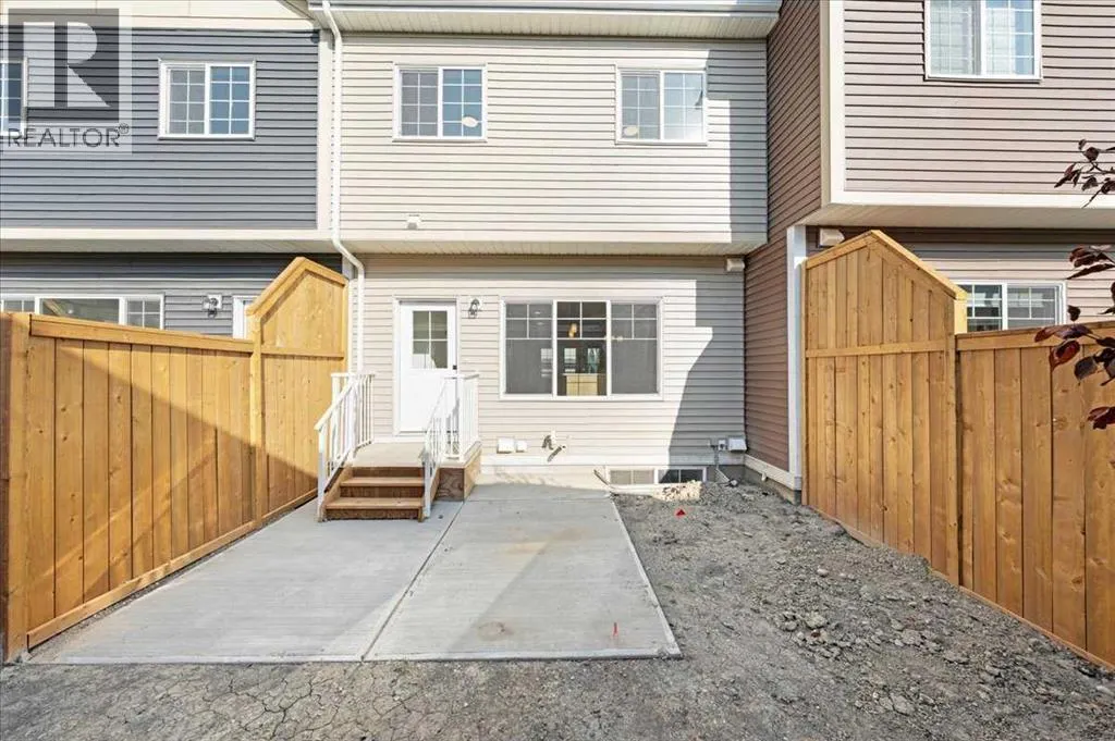 7 Baysprings Terrace SW