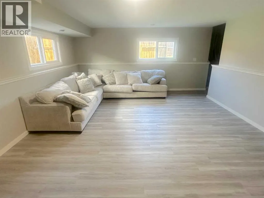 115 Aurora Heights