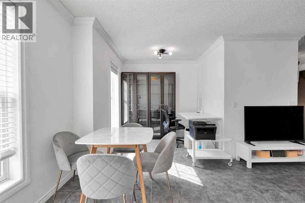216 Toscana Gardens NW
