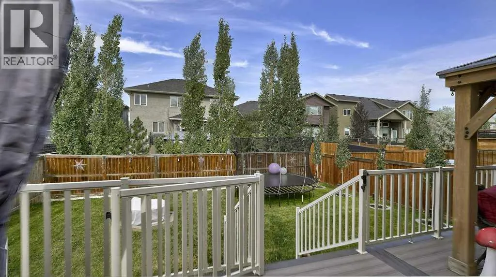 145 Kinniburgh Gardens