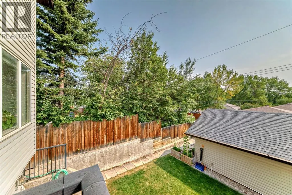 514 Northmount Drive NW