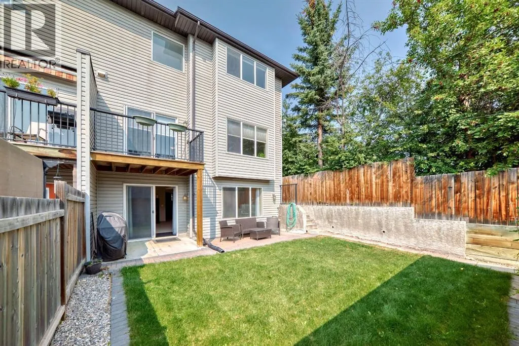 514 Northmount Drive NW