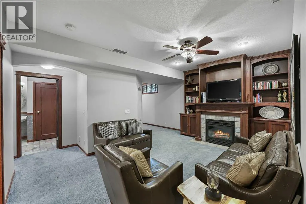 37 Coopers Close SW