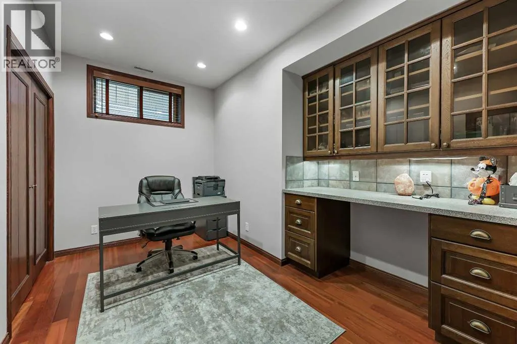 37 Coopers Close SW