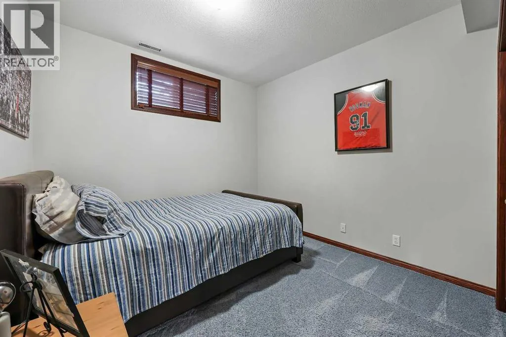 37 Coopers Close SW