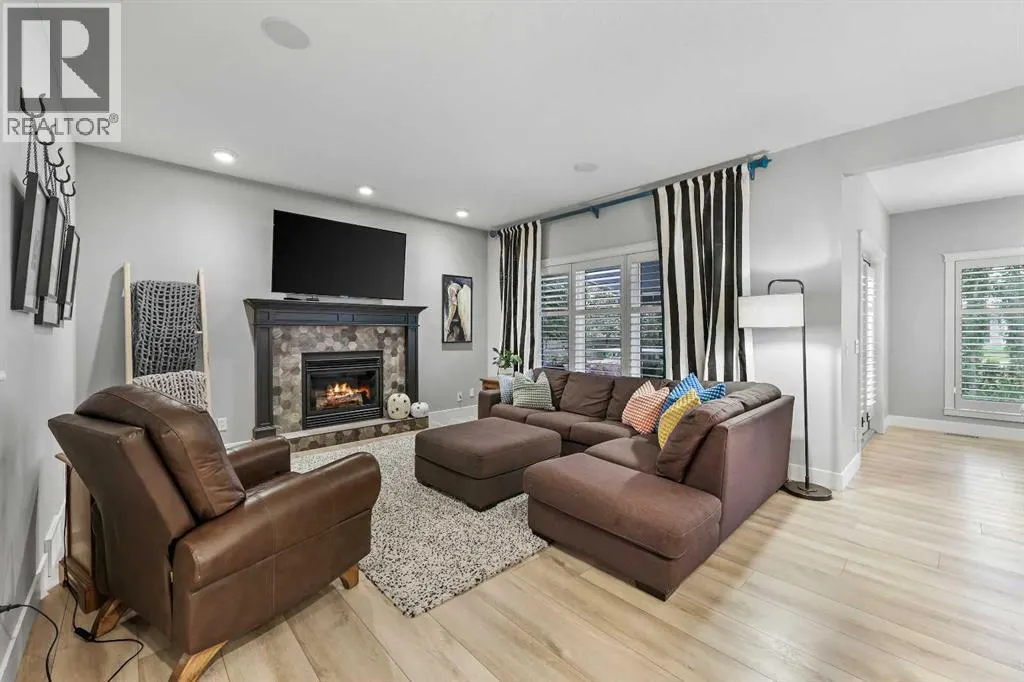 37 Coopers Close SW