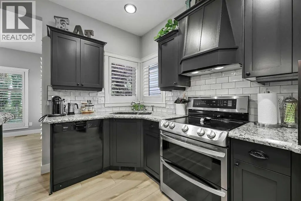 37 Coopers Close SW