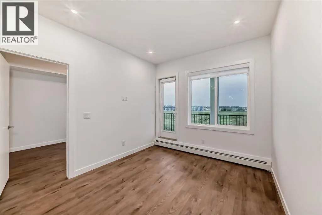 2409, 395 Skyview Parkway NE