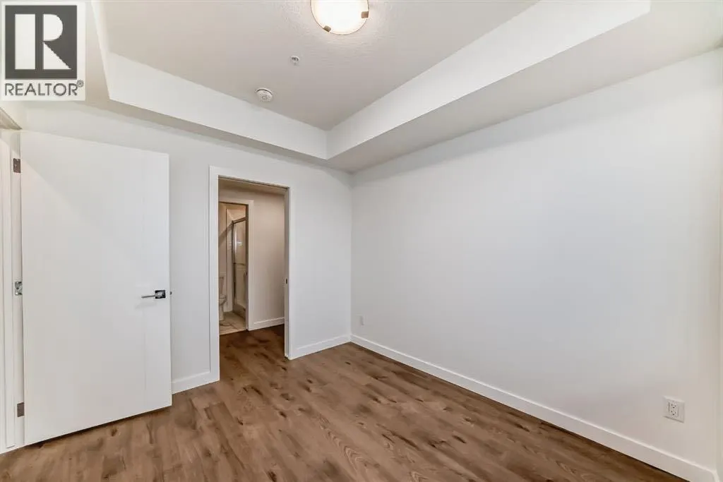 2409, 395 Skyview Parkway NE