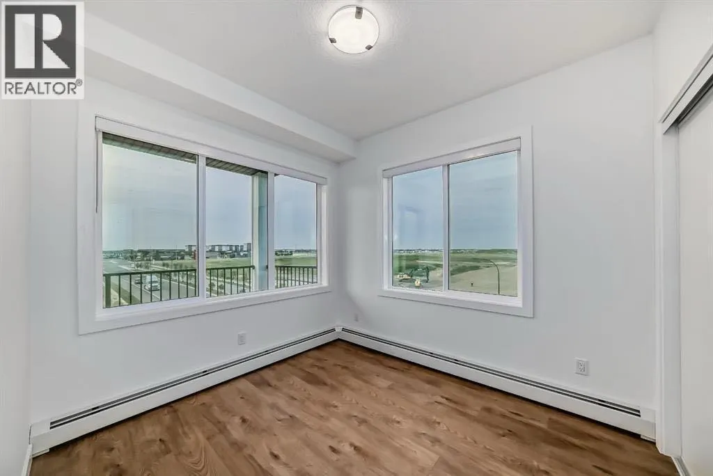 2409, 395 Skyview Parkway NE