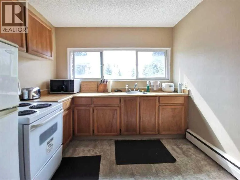 224, 8235 Elbow Drive SW