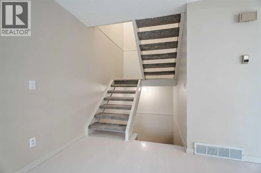 1310, 3500 Varsity Drive NW