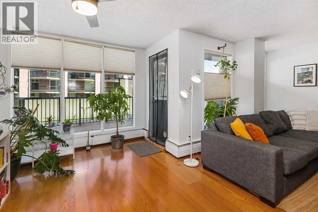 515, 300 Meredith Road NE