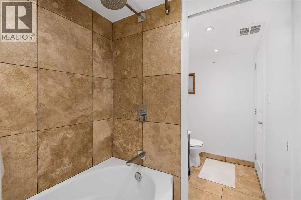 515, 300 Meredith Road NE
