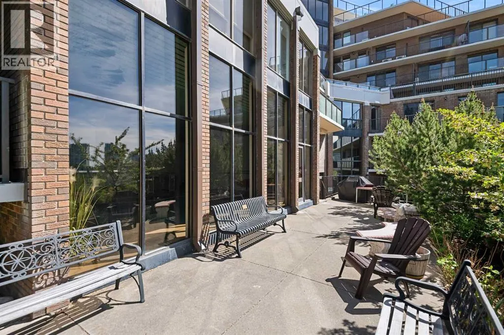 515, 300 Meredith Road NE