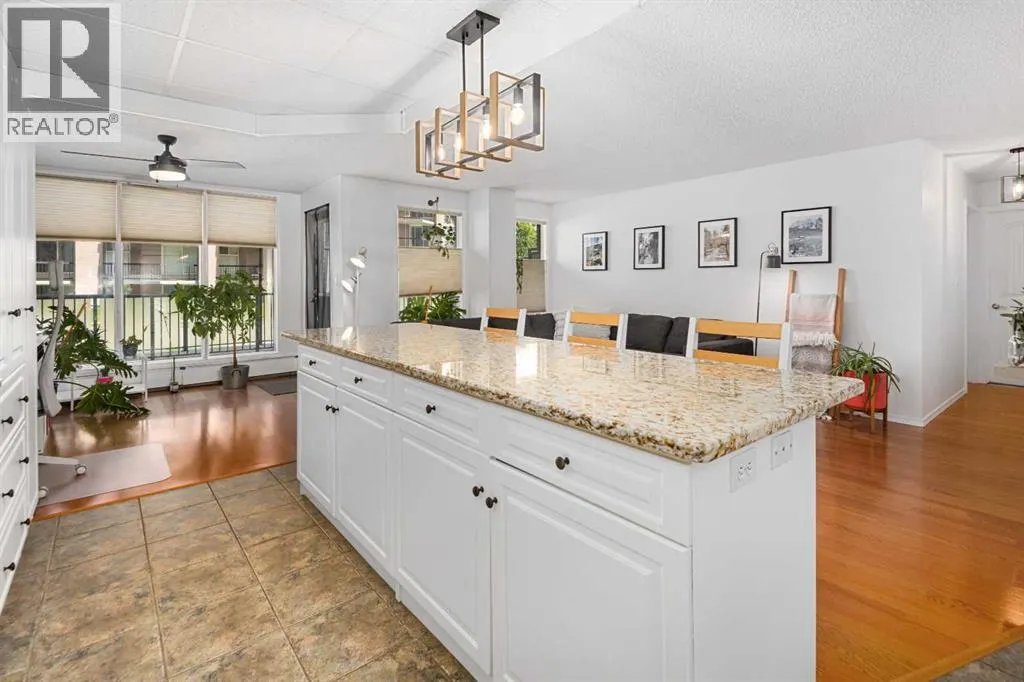 515, 300 Meredith Road NE
