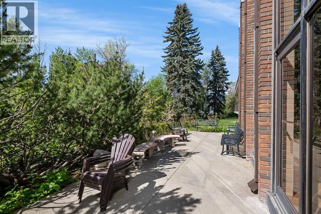 515, 300 Meredith Road NE