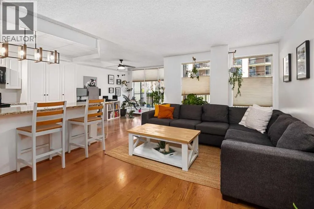 515, 300 Meredith Road NE