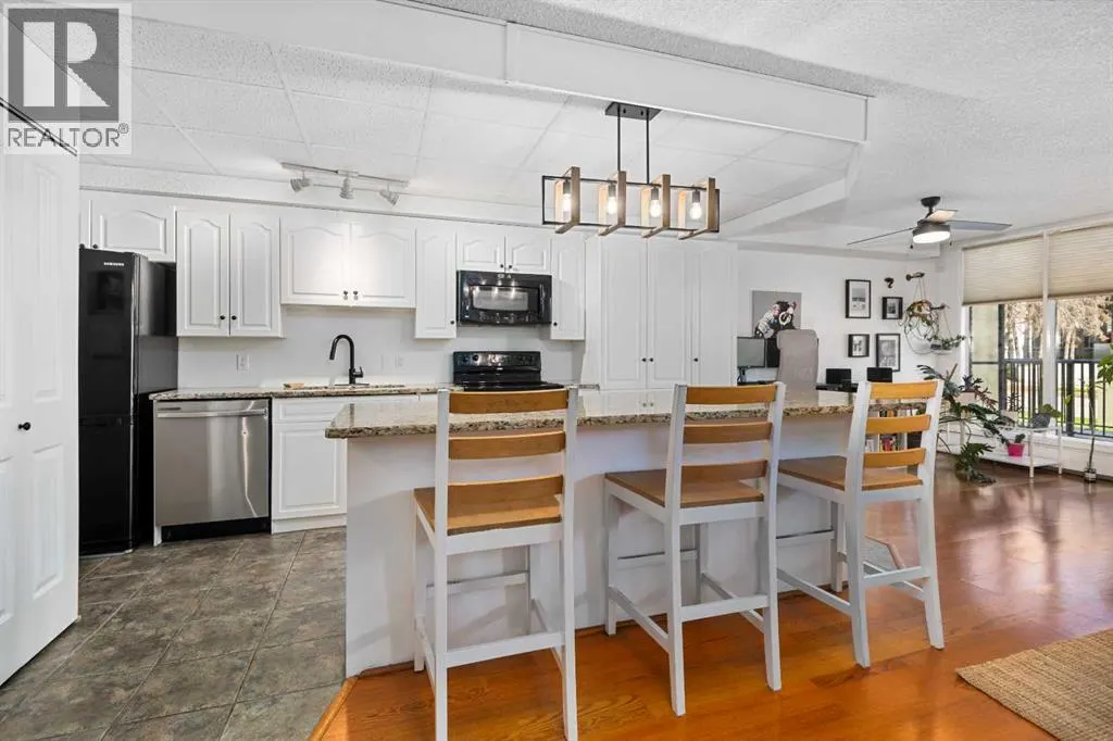 515, 300 Meredith Road NE