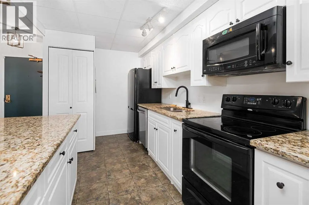 515, 300 Meredith Road NE