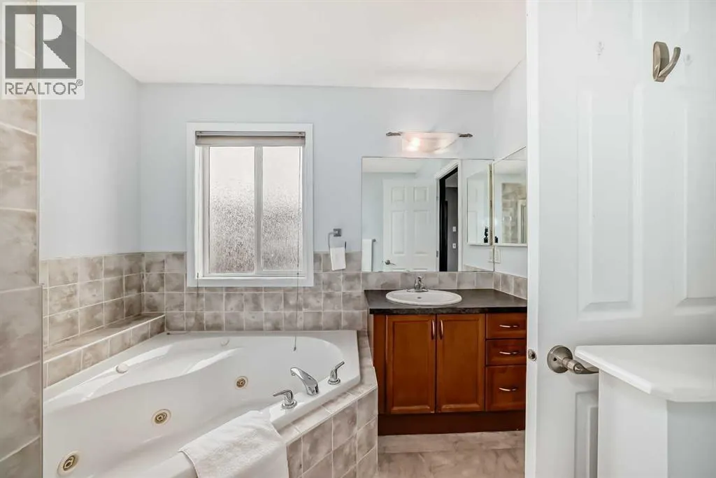 219 Covepark Green NE