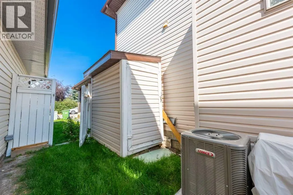 58 Citadel Crest Circle NW