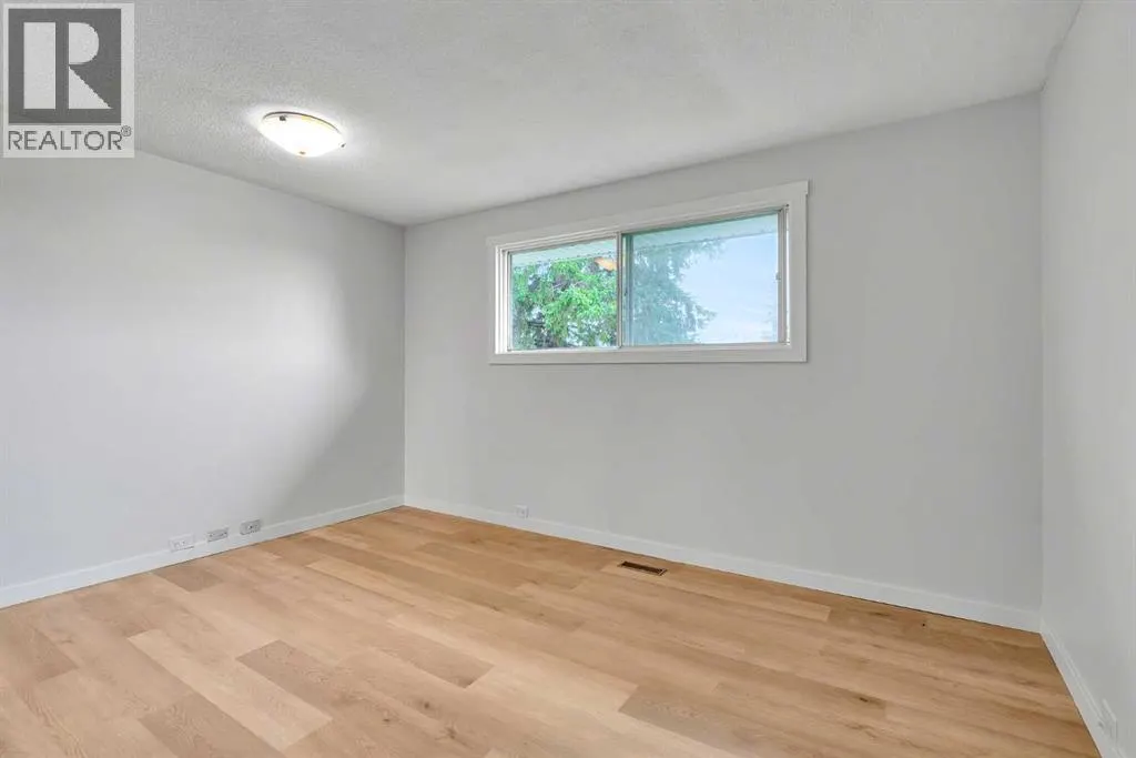 300 Sackville Drive SW