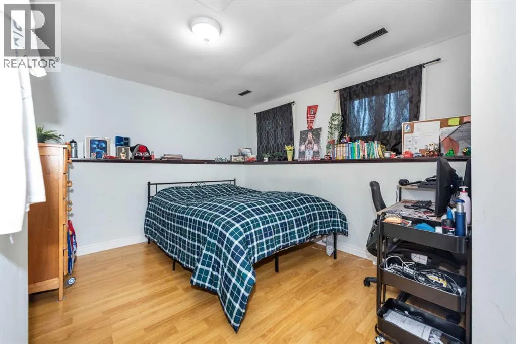 100 Whitehaven Road NE