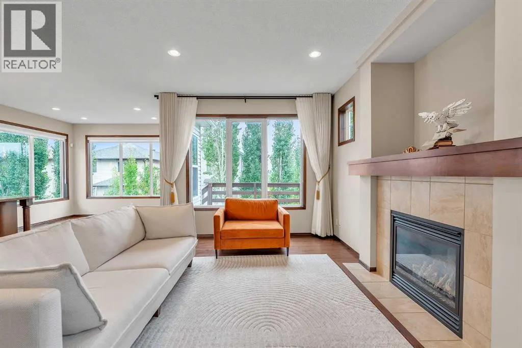 64 Everoak Park SW