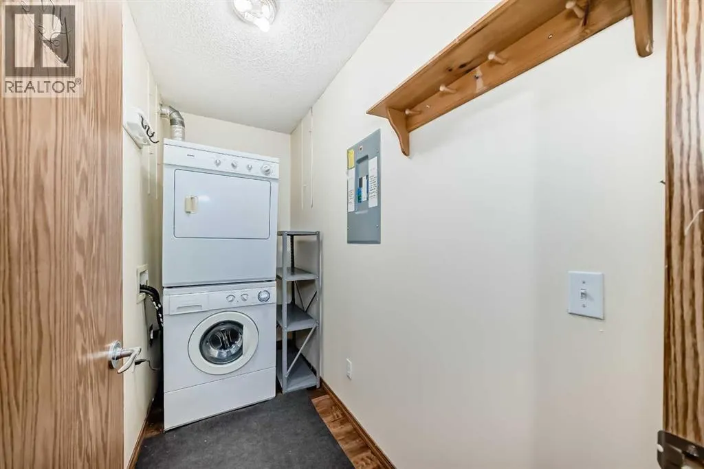 304, 7 Somervale View SW