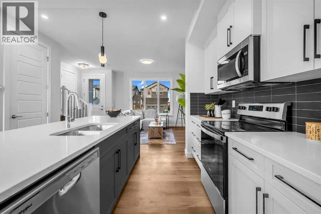 49 COBBLERIDGE Place SW