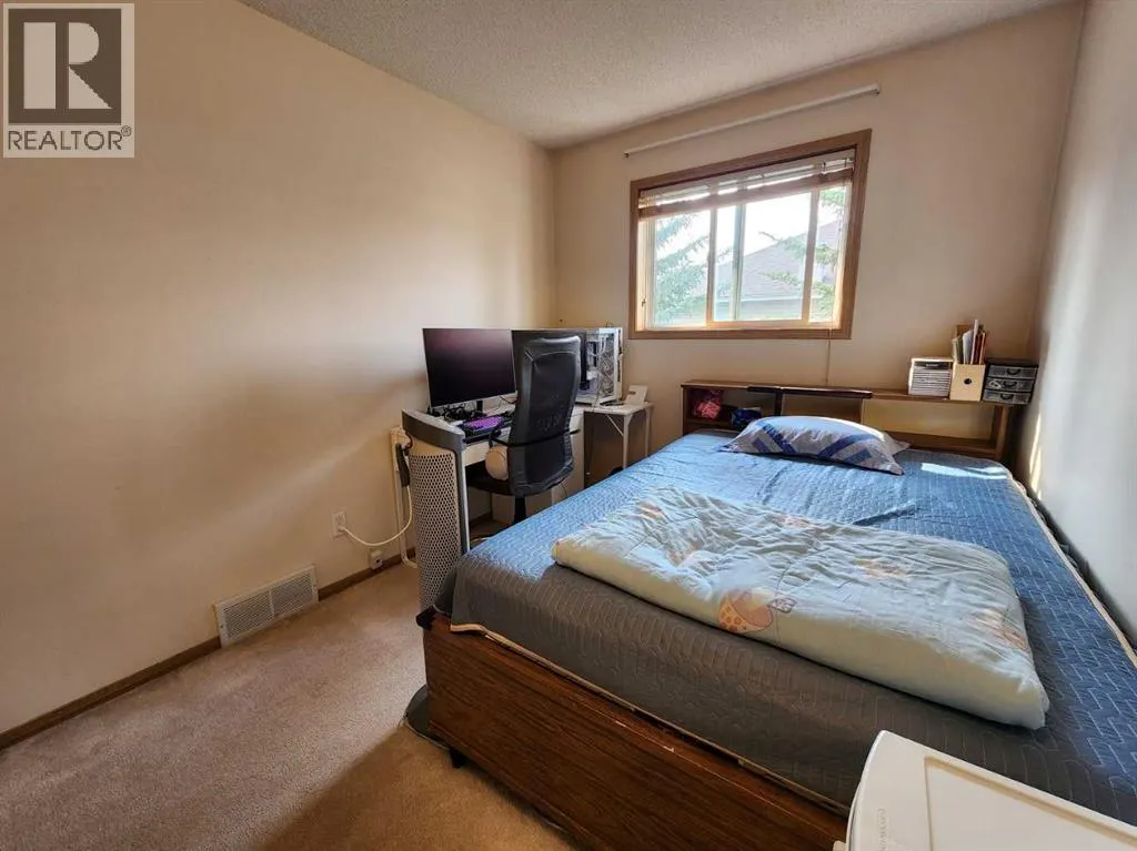 9 Country Hills Rise NW