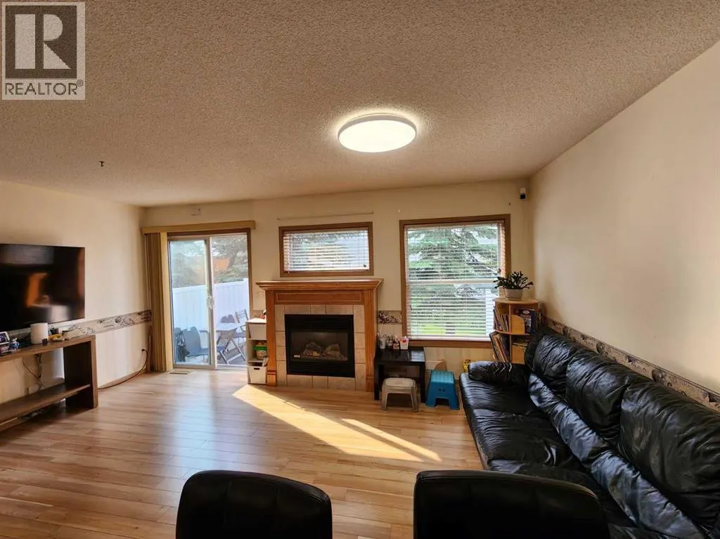 9 Country Hills Rise NW
