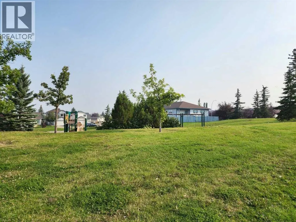 9 Country Hills Rise NW