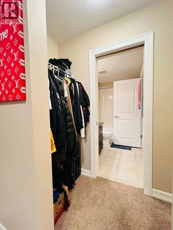 312, 117 Copperpond Common SE