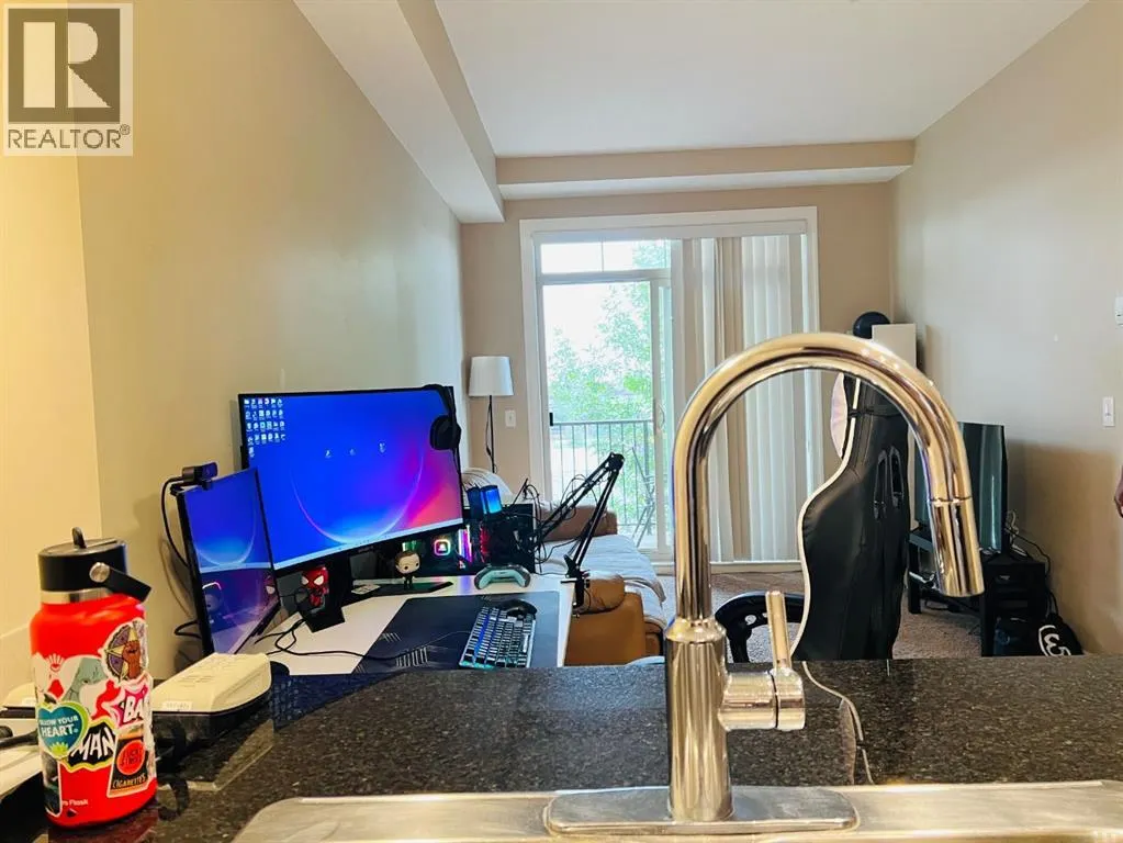312, 117 Copperpond Common SE
