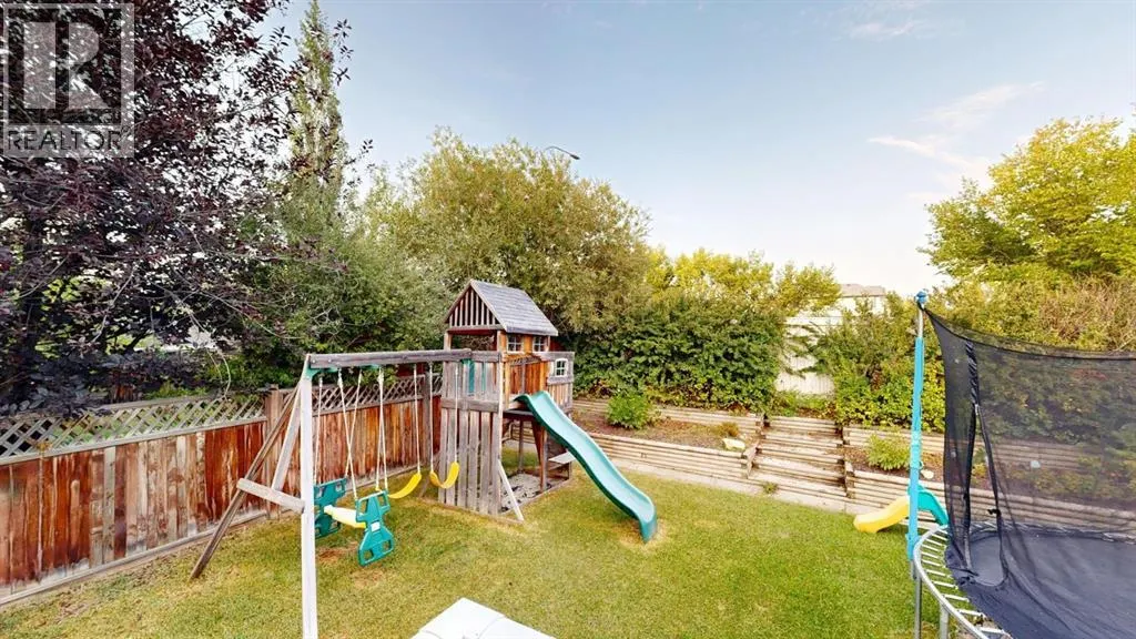 70 Crystalridge Close