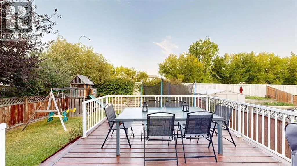 70 Crystalridge Close